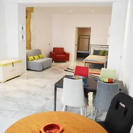 Sm Maison Villanova * Cagliari