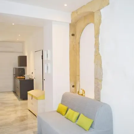 Sm Maison Villanova * Cagliari